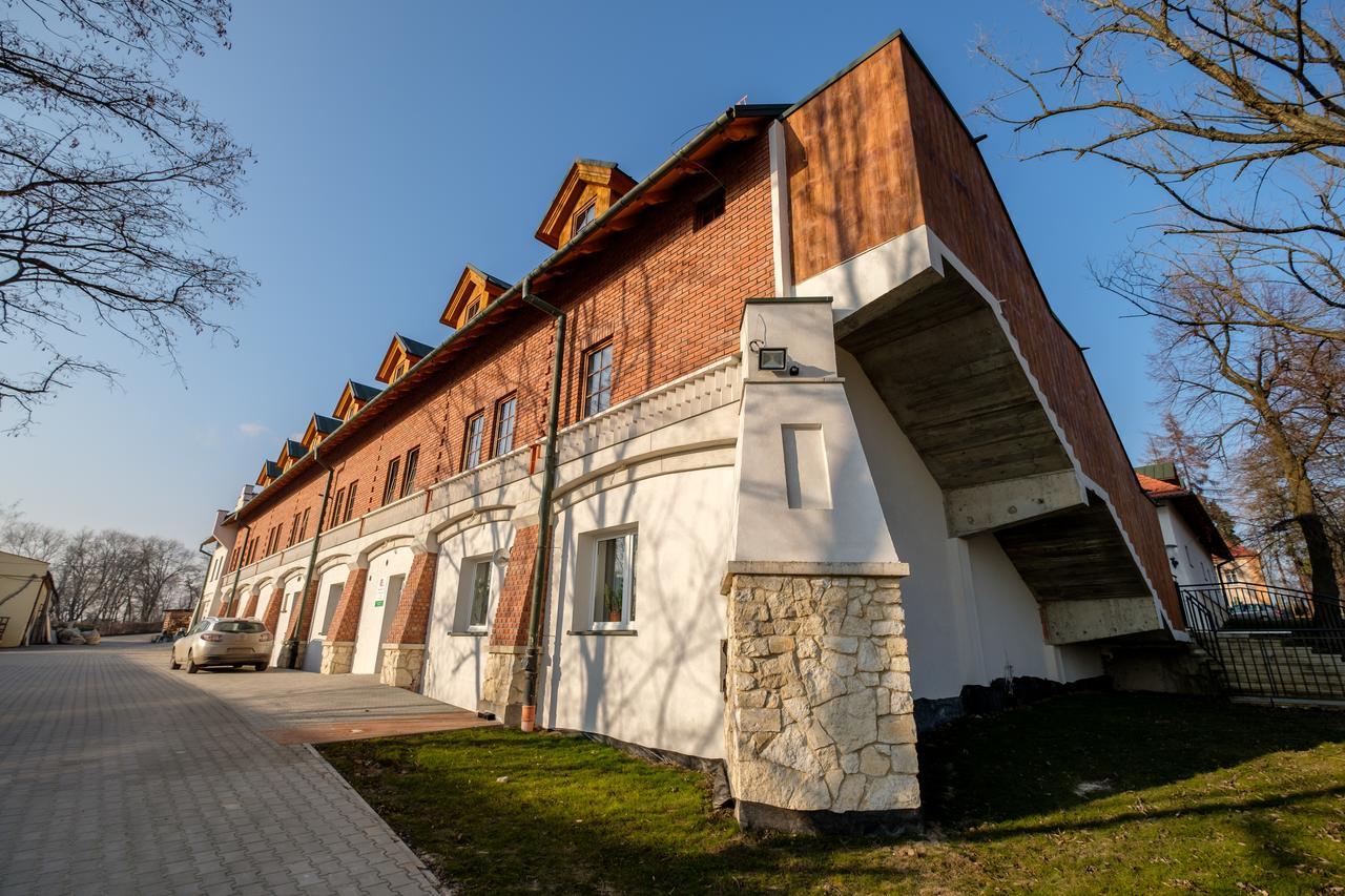 Hotel Vinnica Wieliczka Exterior photo